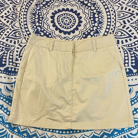 💚👗VINEYARD VINES KAHKI SKIRT👗💚10 PREPPY ACADEMIA SOUTHERN ADORABLE EUC 16.5” - Picture 1 of 12